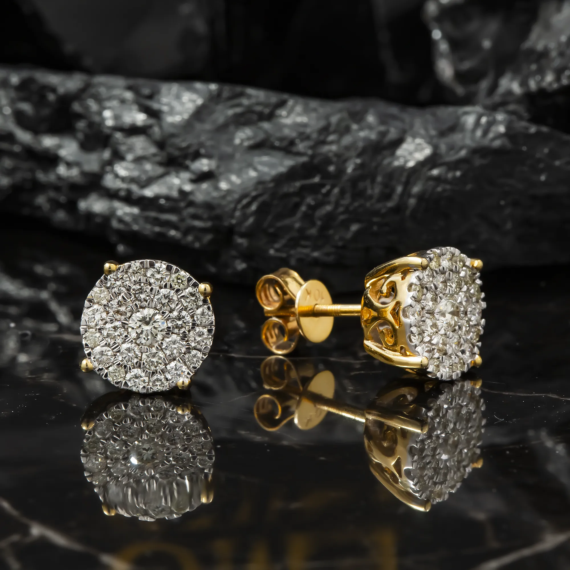 10K GOLD ROUND DIAMOND CLUSTER EARRINGS 1.07 CTW