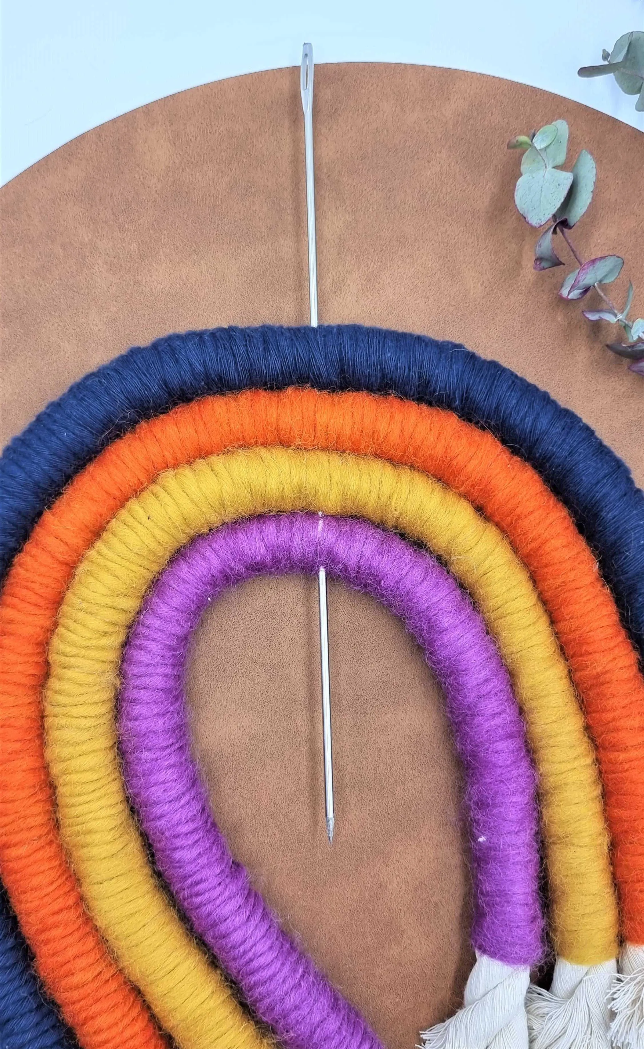 Long Metal Needle - 25cm XL Rainbow Macrame Maker