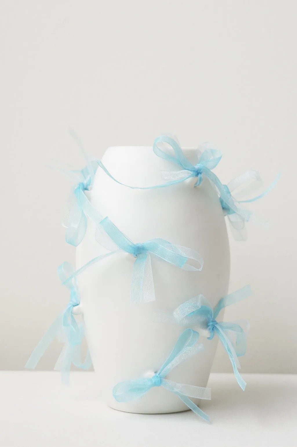 Pearly Pearl - Small Vase In Matte White w/ Organza Ribbon