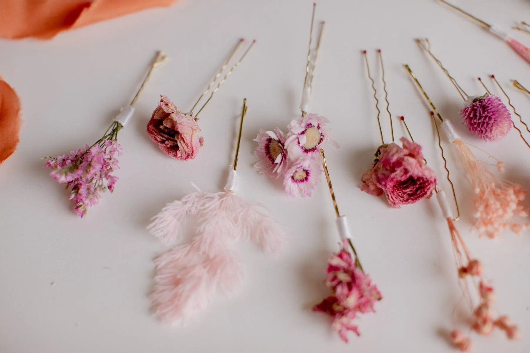 Pink Hue Daisies, Ruscus 15piece Hair Pins  Set, Boho Hair Pins, Wedding Hair Pins, Flower Pin Set