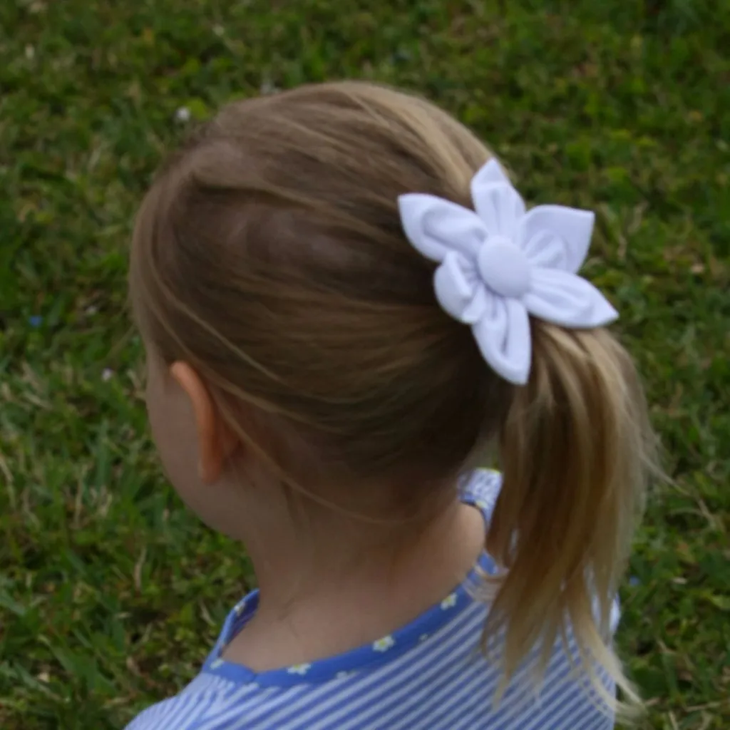 Posey Flower Clip