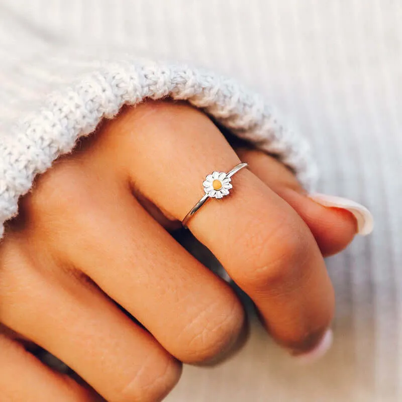 Pura Vida Daisy Ring